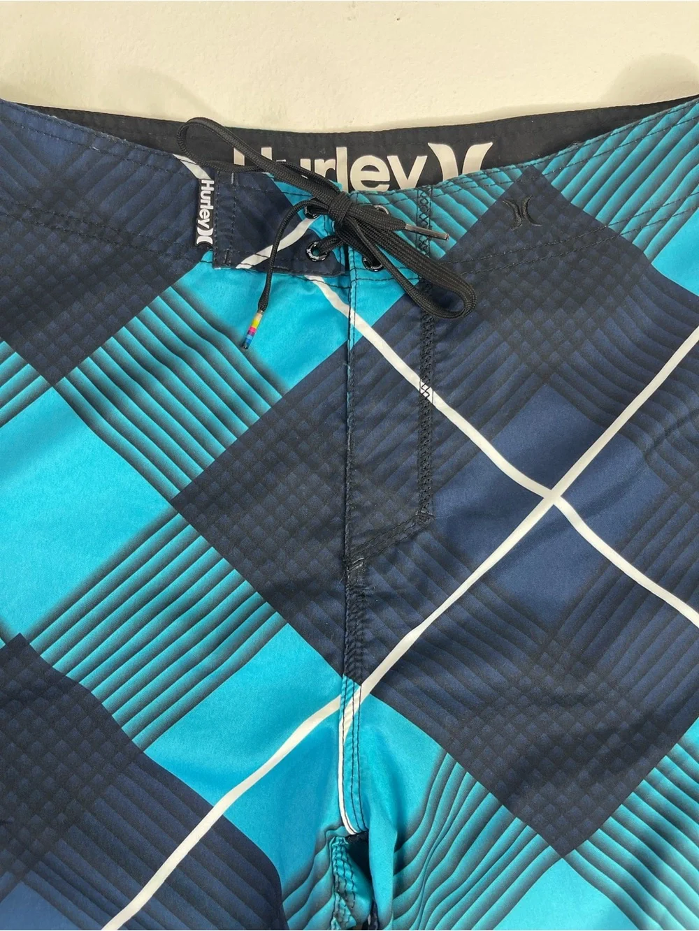 Hurley Men's Boardshorts Size 31 Plaid Gradient Dip Dye Swim Trunks Teal Blue
